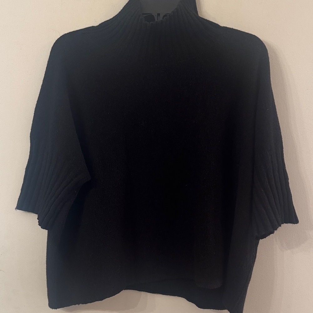 Alexandre Laurent M Women's Black Mock Neck Short-Sleeve Sweater